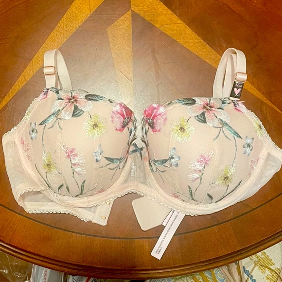 Victoria's Secret Other - Victoria secret dream angel lined Demi